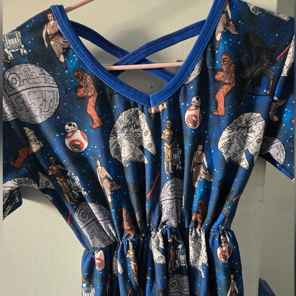 Disney Star wars dress - Picture 2 of 3